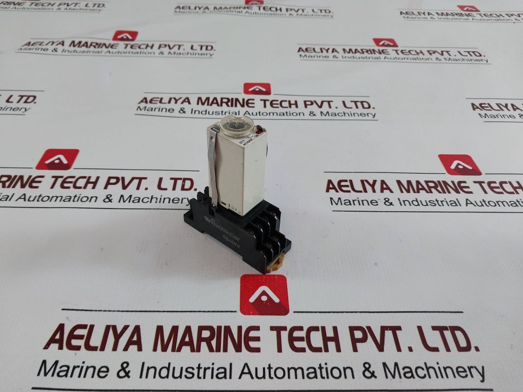 Fuji Electric St7P-2 Timer Relay