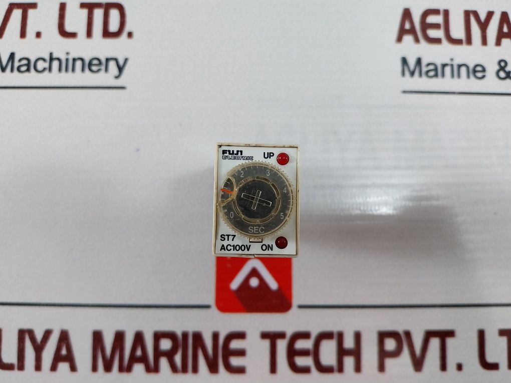 Fuji Electric St7P-2 Timer 0-5 Sec