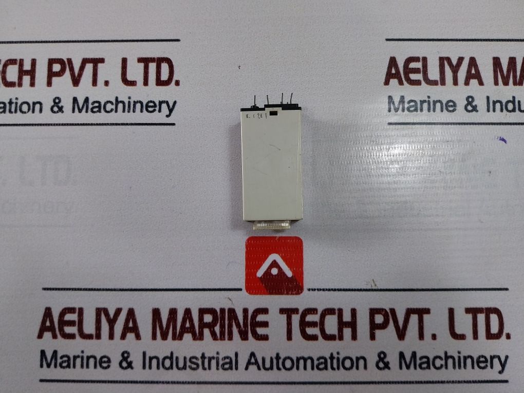 Fuji Electric St7P-2 Timer 240Vac