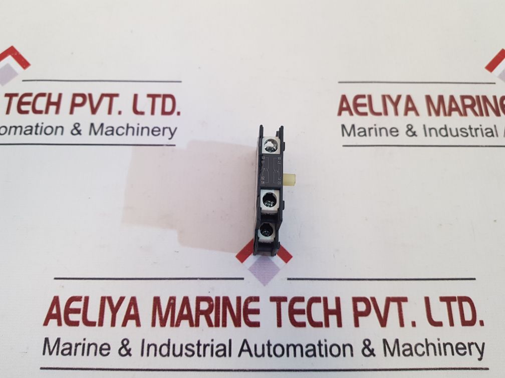 Fuji electric sz-as2/t auxiliary contact