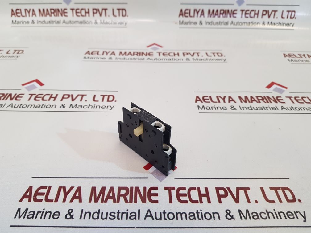 Fuji electric sz-as2/t auxiliary contact