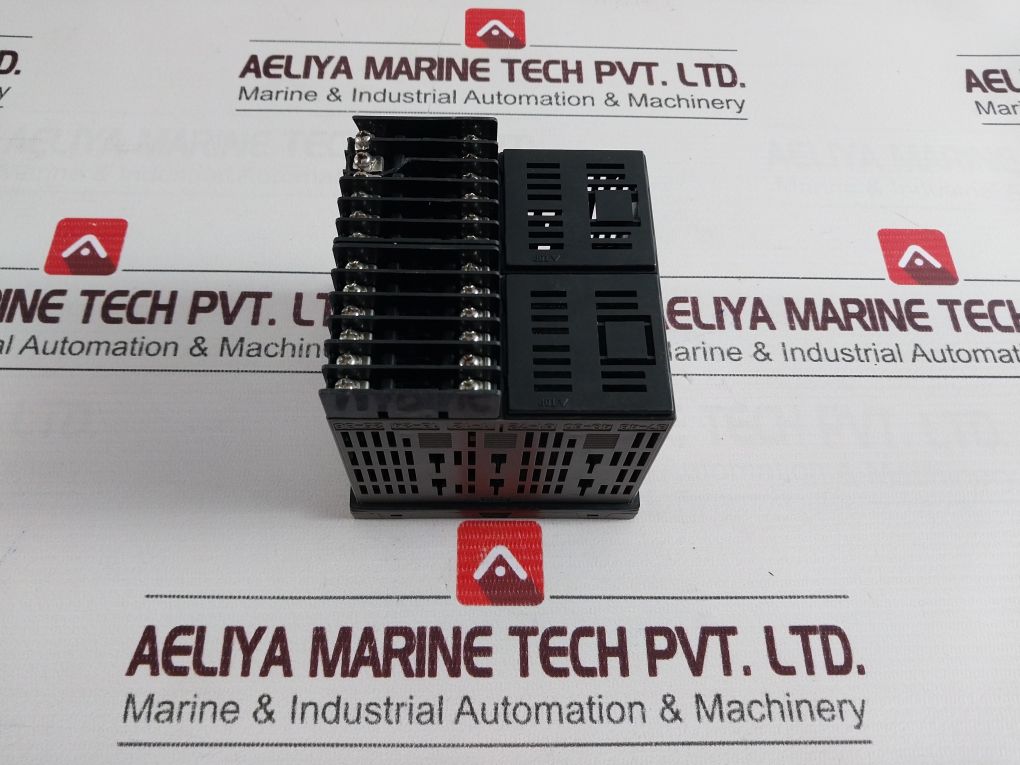 Fuji Electric Pxh9F101-1V000 Temperature Controller 100-240Vac 