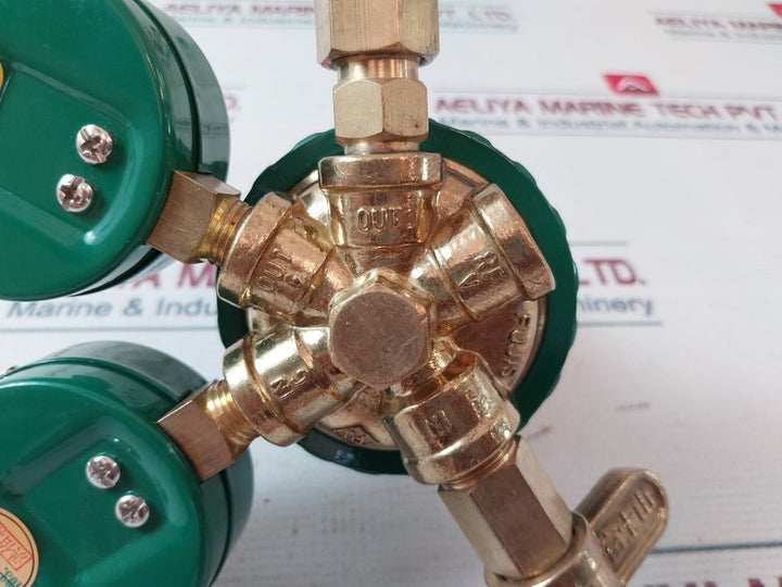 Fujisan B201 Oxygen Regulator With Pressure Gauge