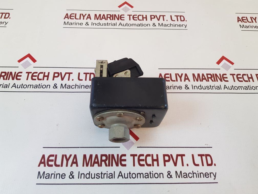 Hubbell 69Ha1 Pressure Switch