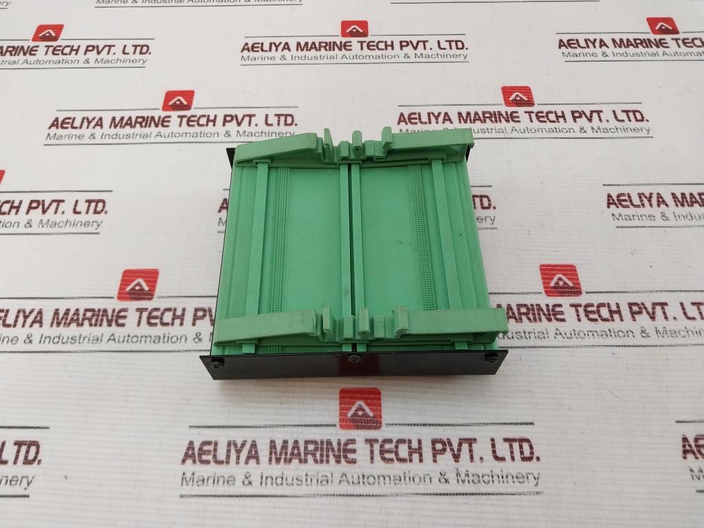 Furuno Fnd-1000 Nmea Distributor 10-32 Vdc