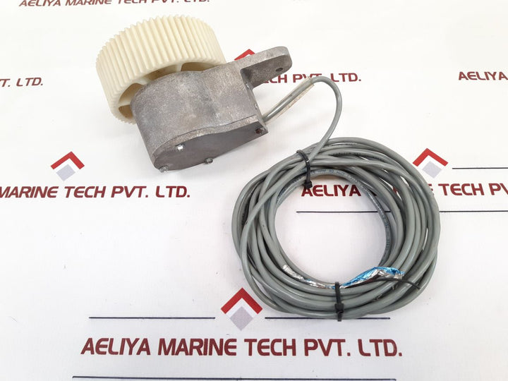 G.A. Braun Photocell, Retroreflective motor