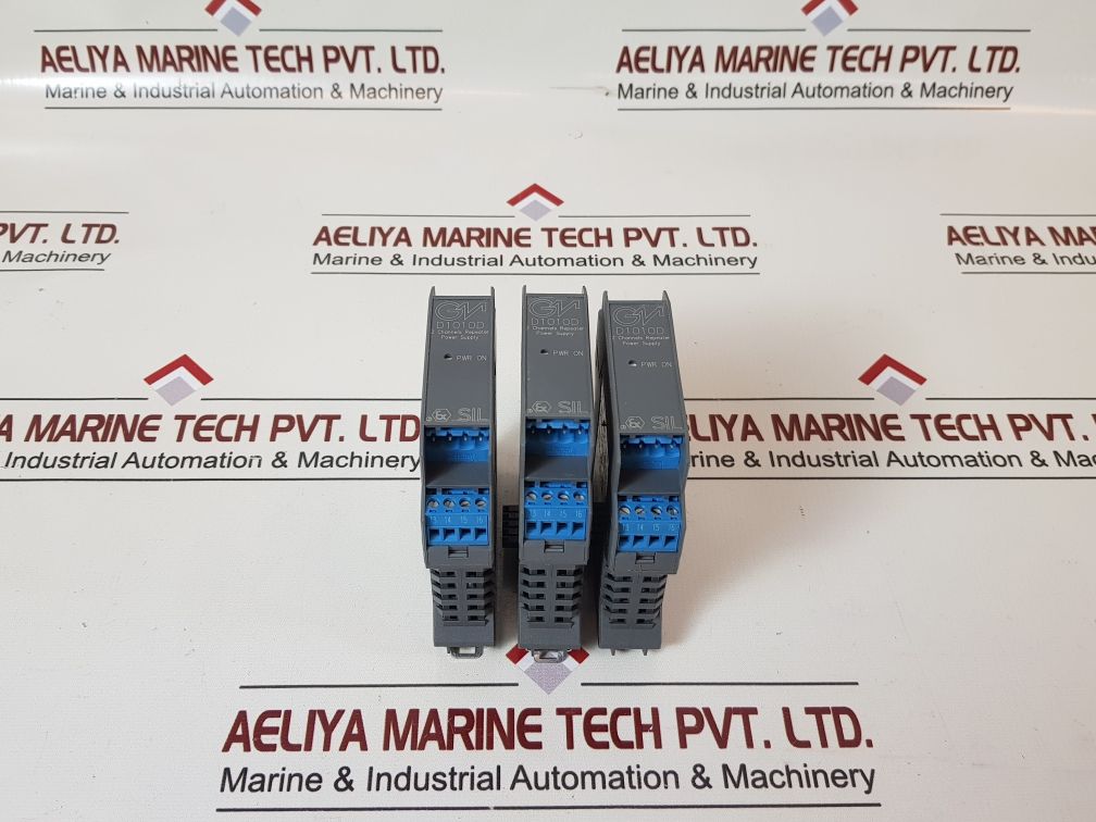 G.M. International D1010D 2 Channels Repeater Power Supply D1010DB