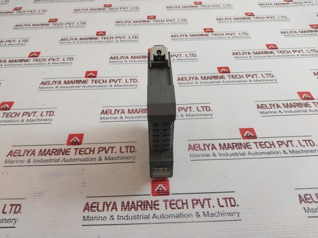 G.M. International D1072D 2 Channels Temperature Converter 10 To 30Vdc