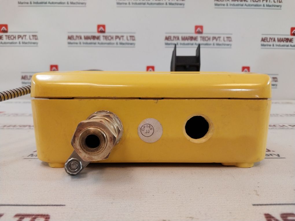 Gai-tronics 620-a221422122E Commander Analogue Telephone