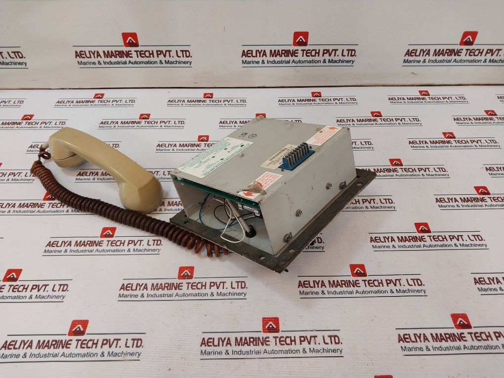 Gai-tronics 701-302 Speaker Amplifier