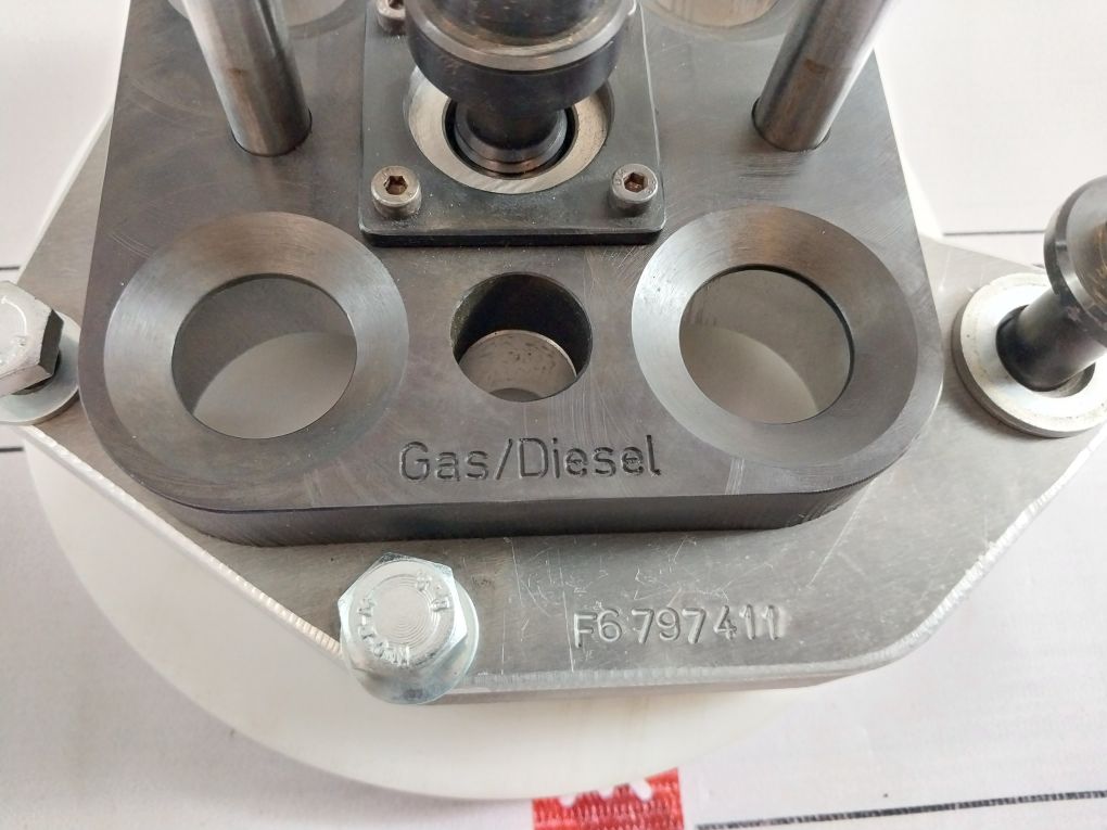 Gas/Diesel F6797411