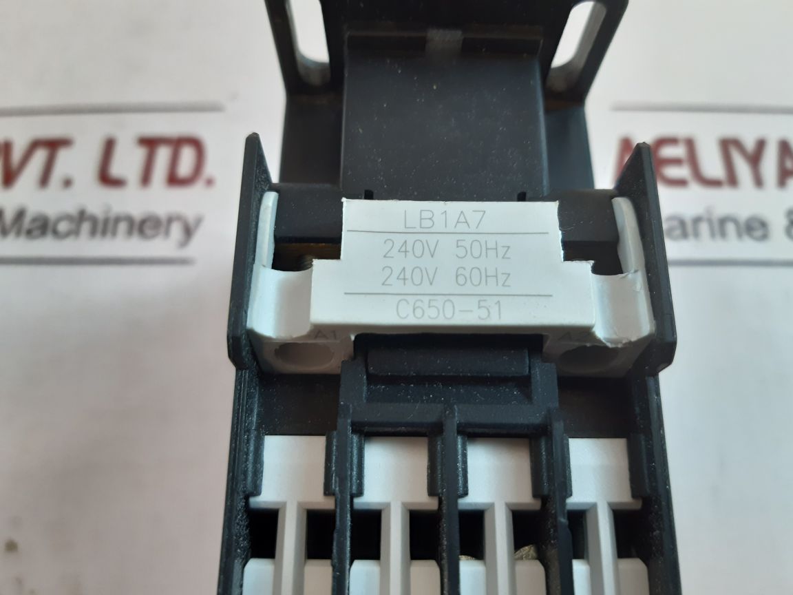 General Electric cl01a310t magnetic contactor cl01a310t7