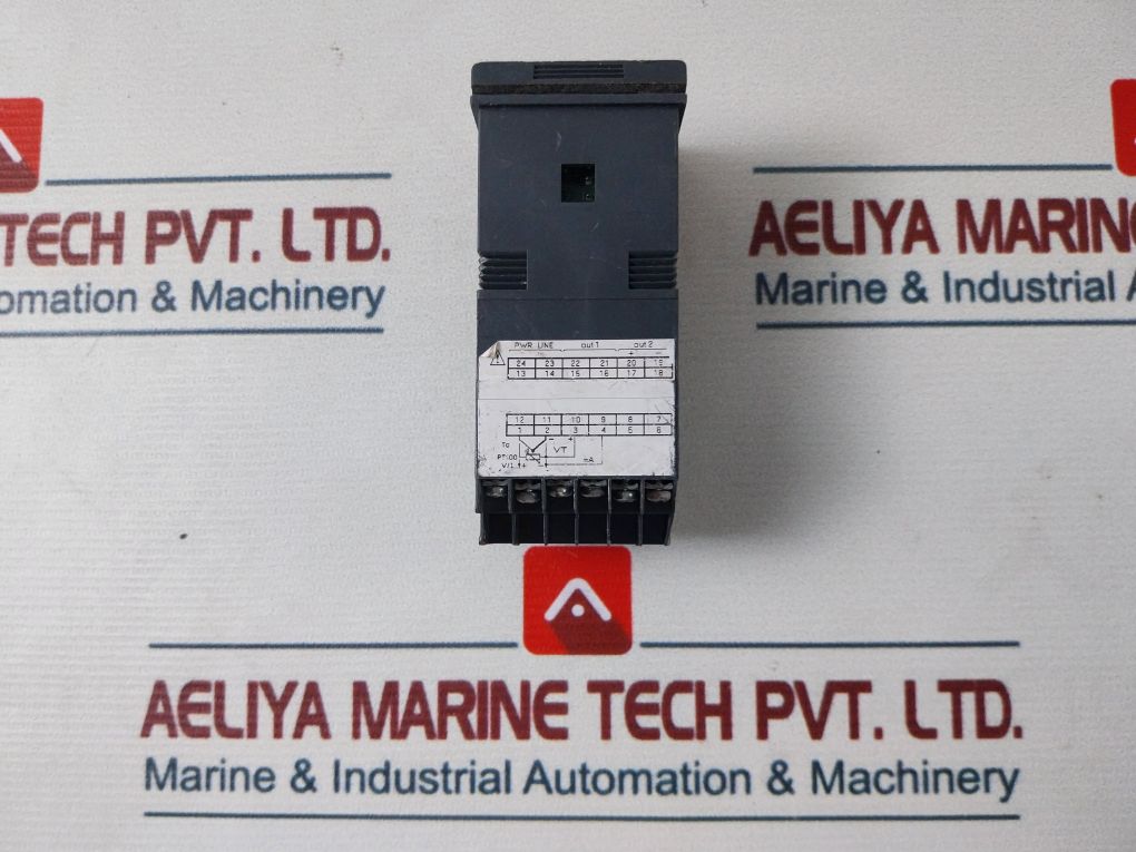 Gefran 600-r-d-0-0-1 Temperature Controller 