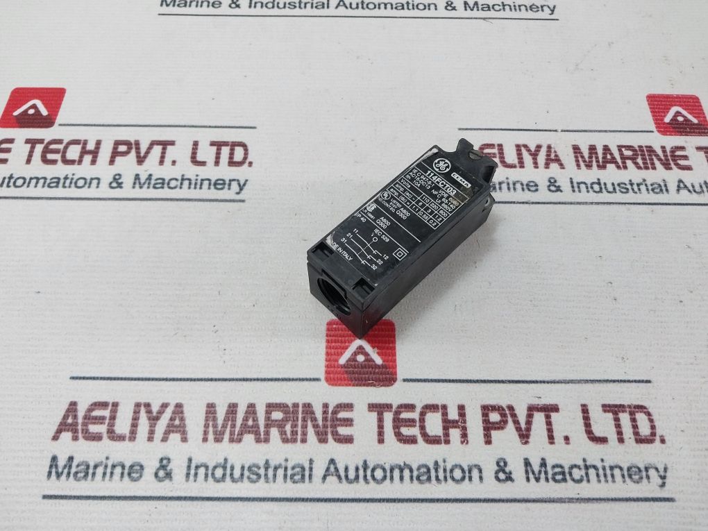 General Electric 114Fct03 Safety Limit Switch