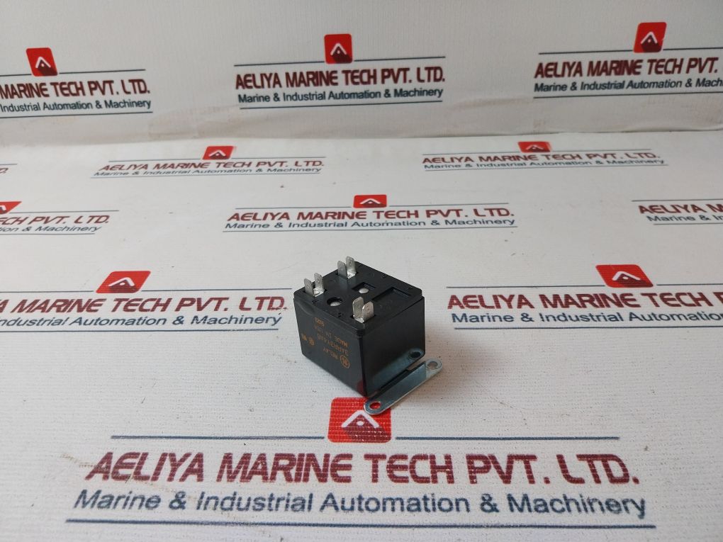 General Electric 3Arr3Y4A6 Universal Potential Motor Starting Relay