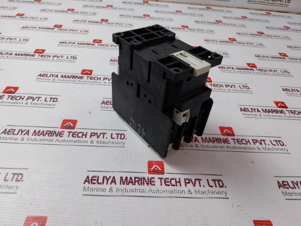 General Electric Cl07A300M Contactor 50/60Hz