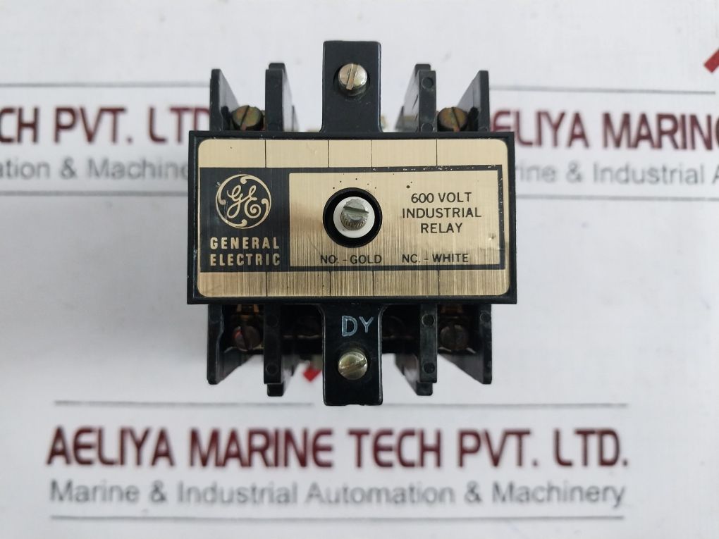 General Electric Cr120B006** Industrial Relay 600 Volt Series A