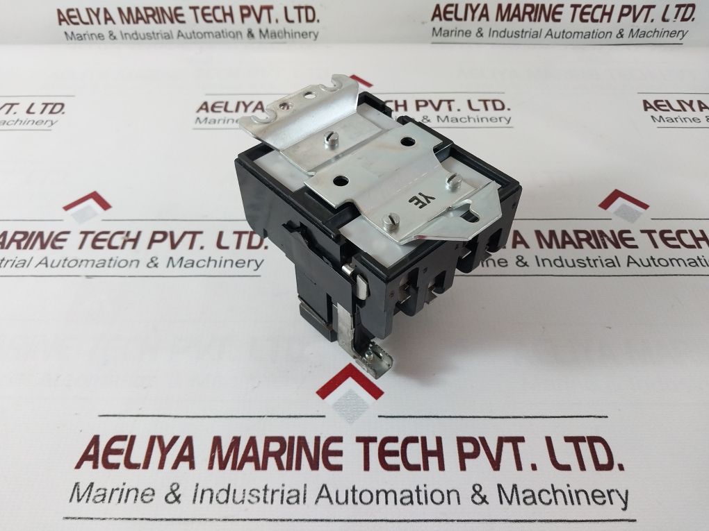 General Electric Cr305C0** Nema Size 1 Contactor Series A