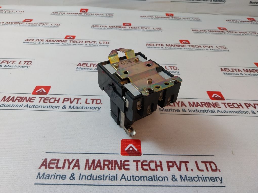 General Electric Cr305C0 Nema 1 Contactor Starter 600V Ac 30A