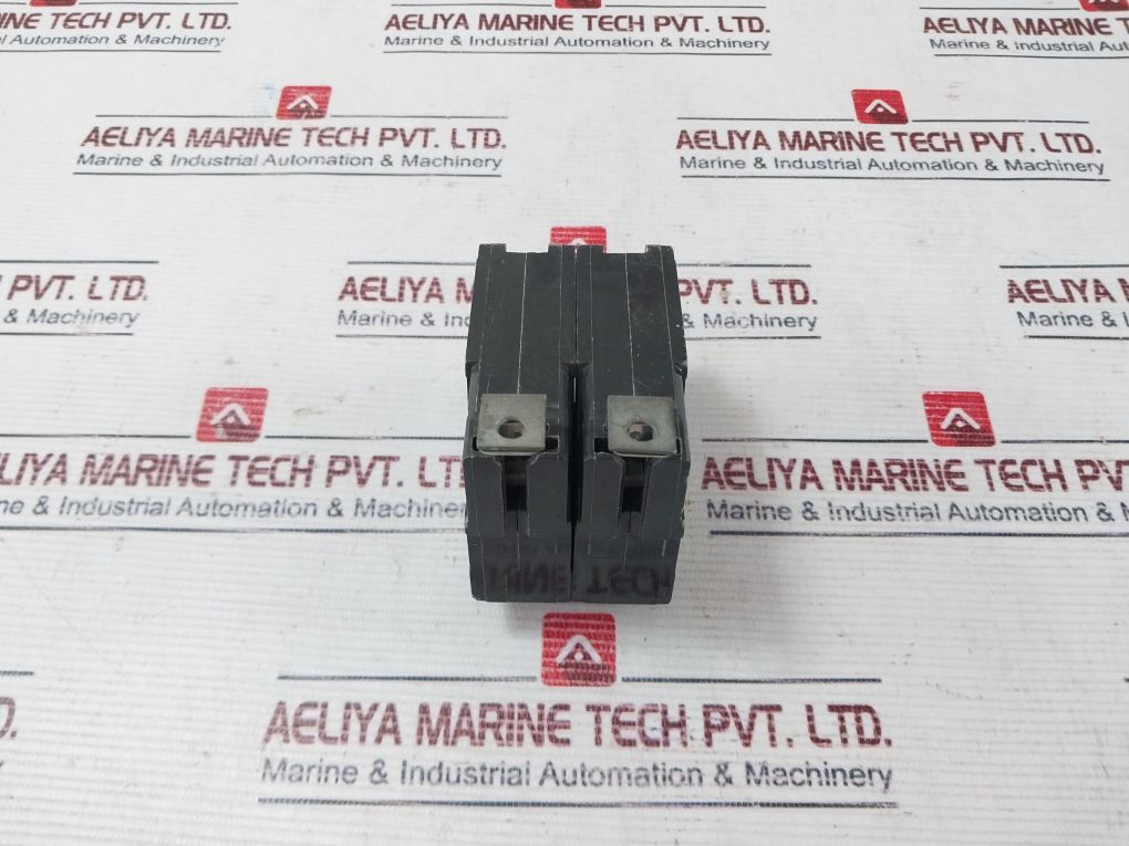 General Electric Rt-693 Circuit Breakers 60Hz