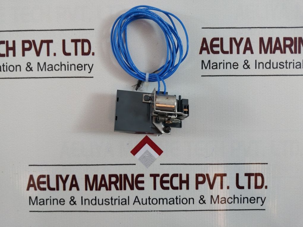 General Electric Sauv1 Circuit Breaker Undervoltage Release