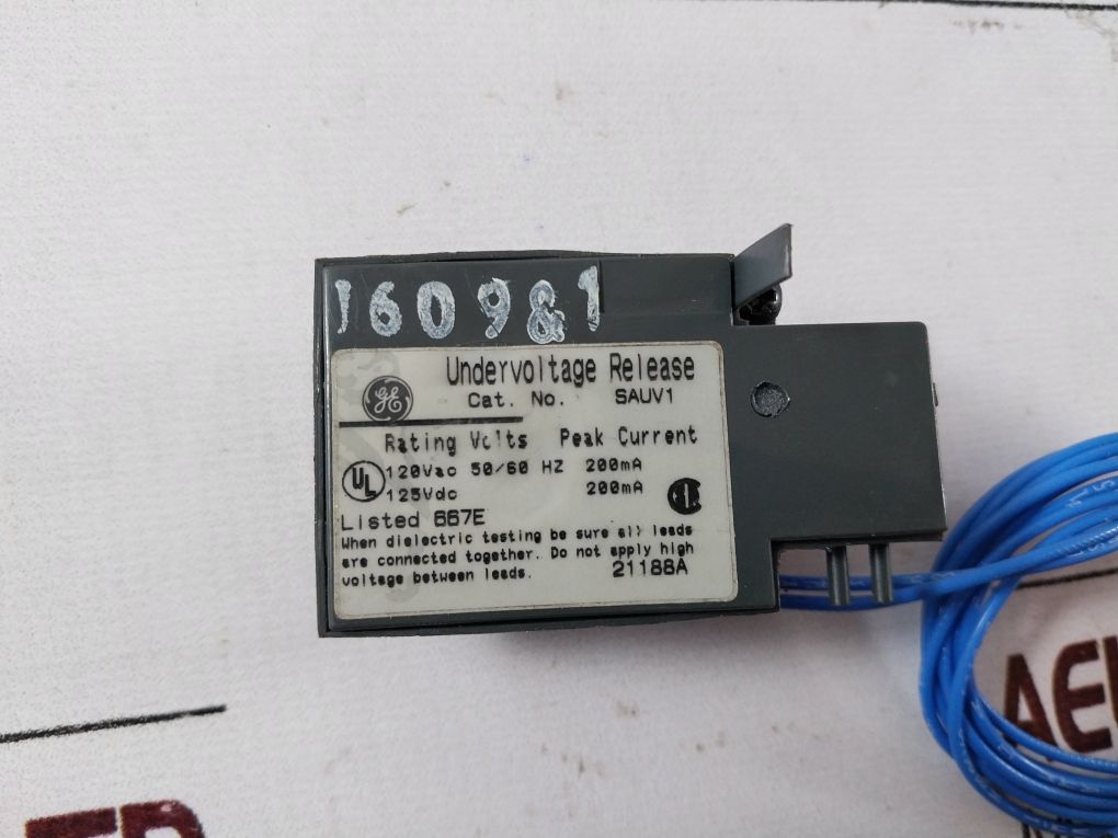 General Electric Sauv1 Undervoltage Release Circuit Breaker