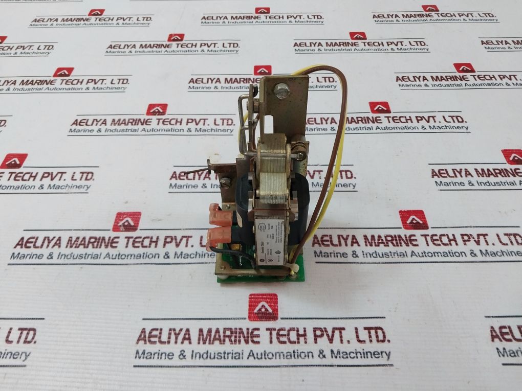 General Electric Sprcs120 Remote Close Circuit Breaker 120Vac