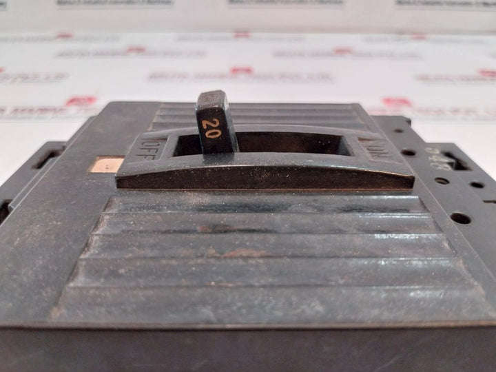 General Electric Te132C5020 3 Pole Circuit Breaker 20 Amp
