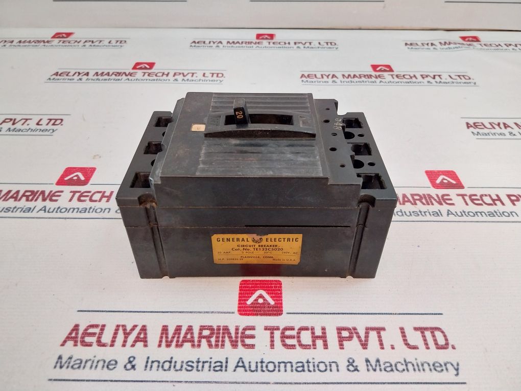 General Electric Te132C5020 3 Pole Circuit Breaker 20 Amp
