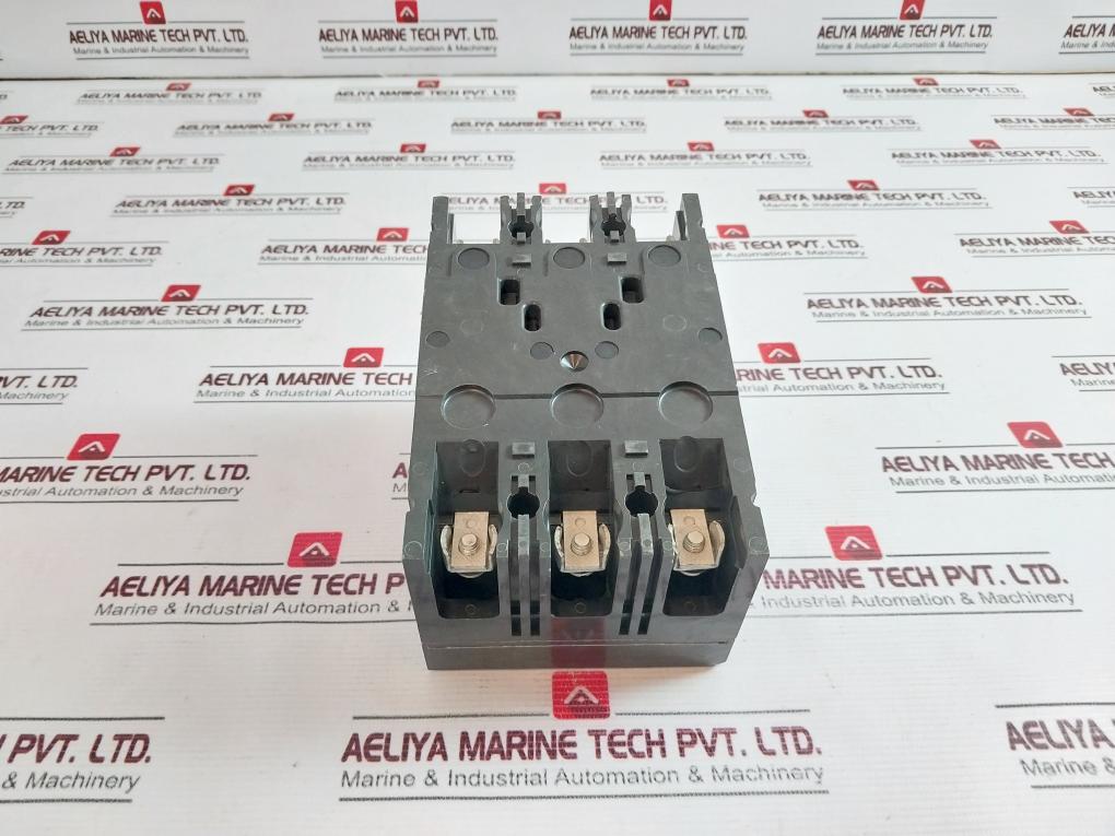 General Electric Ted134015W 3Pole Circuit Breaker 15 Amp, 480 Vac 250 Vdc