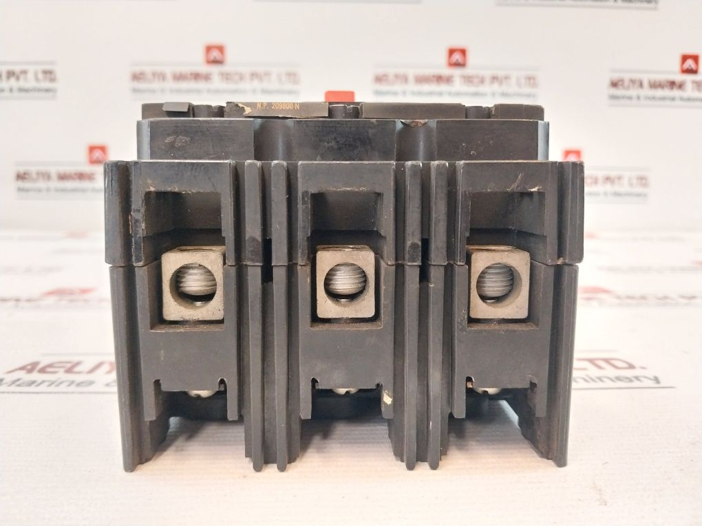 General Electric Thef136M1050 Circuit Breaker