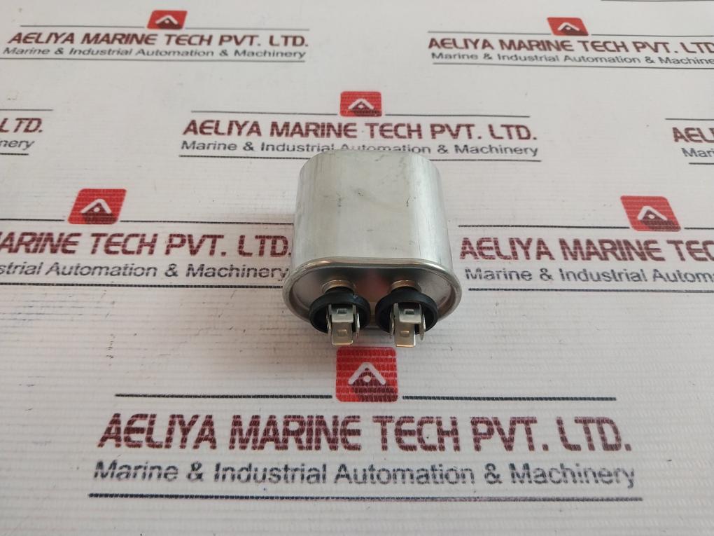 Genteq 97F5705 Capacitor 5Uf 370V Ac