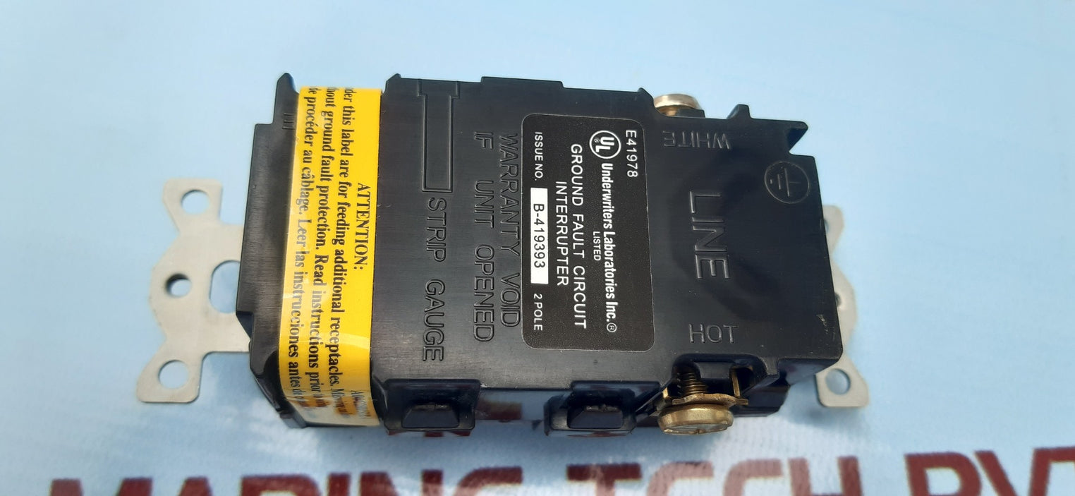 Hubbell ground fault duplex receptacle gfr5252a 