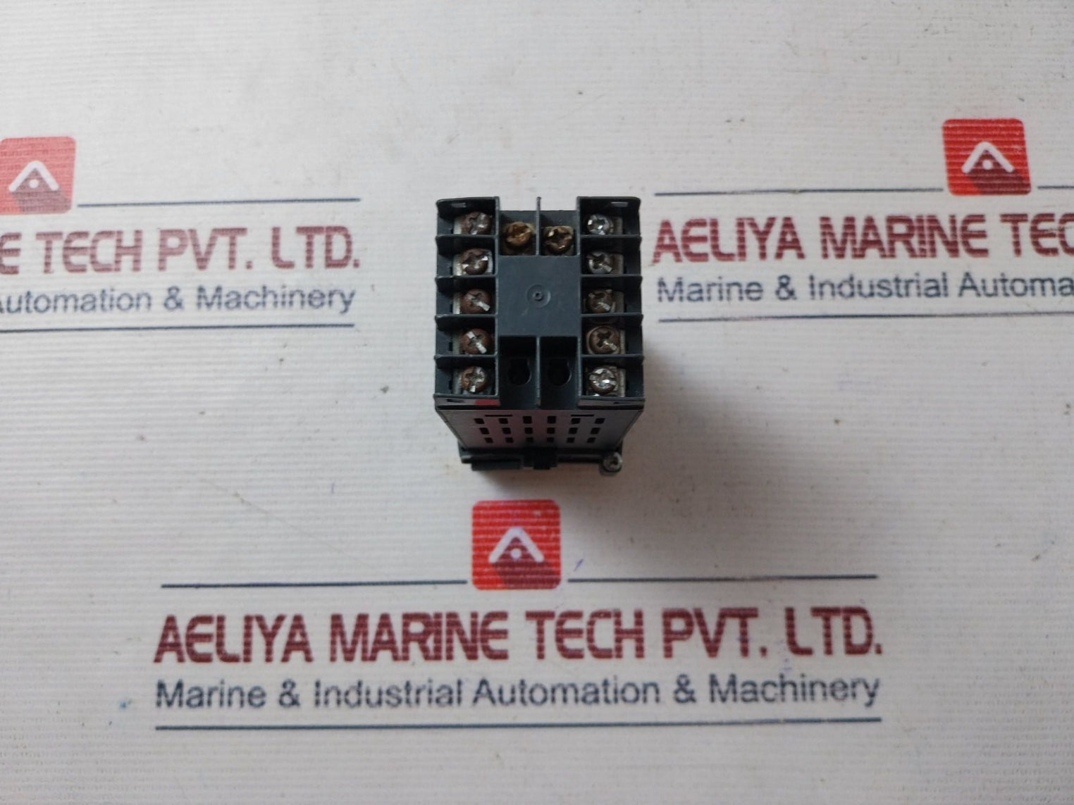 Gic 151B12B Single Acting Pid Temperature Controller 110-240 Vac/Dc