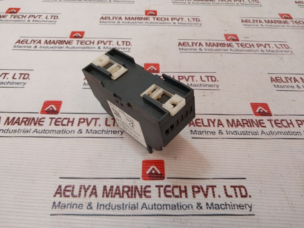 Gic T2Ddt7 Astro Mini Digital Timer Switch 110-240 Vac