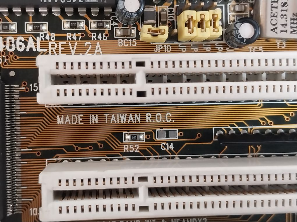 Giga Byte Ga-5486Al Motherboard