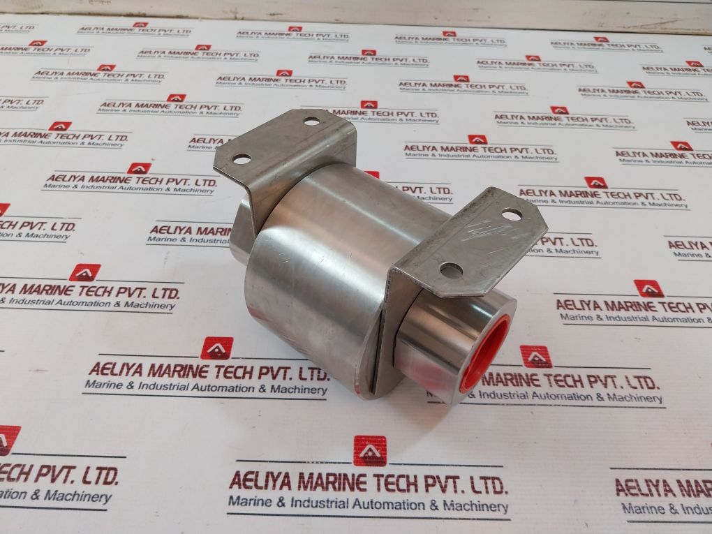 Gilmore Valve 27031-2.3 Shuttle Valve G235421