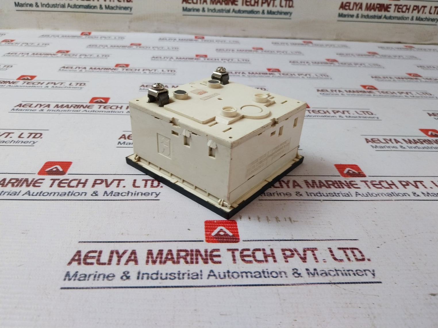 Gossen 440V 58-62 Analog Frequency Meter