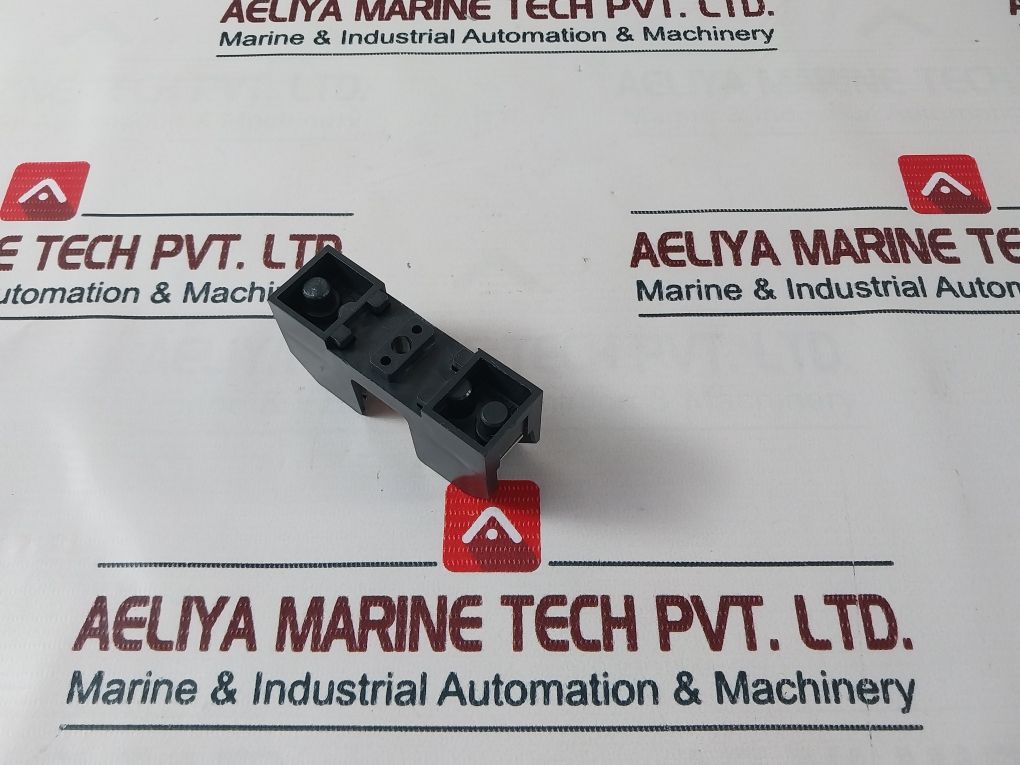 Lot Of 2X Gould Shawmut A5Y3 Fuse