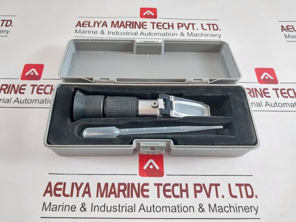 Gs300 Hand Held Refractometer
