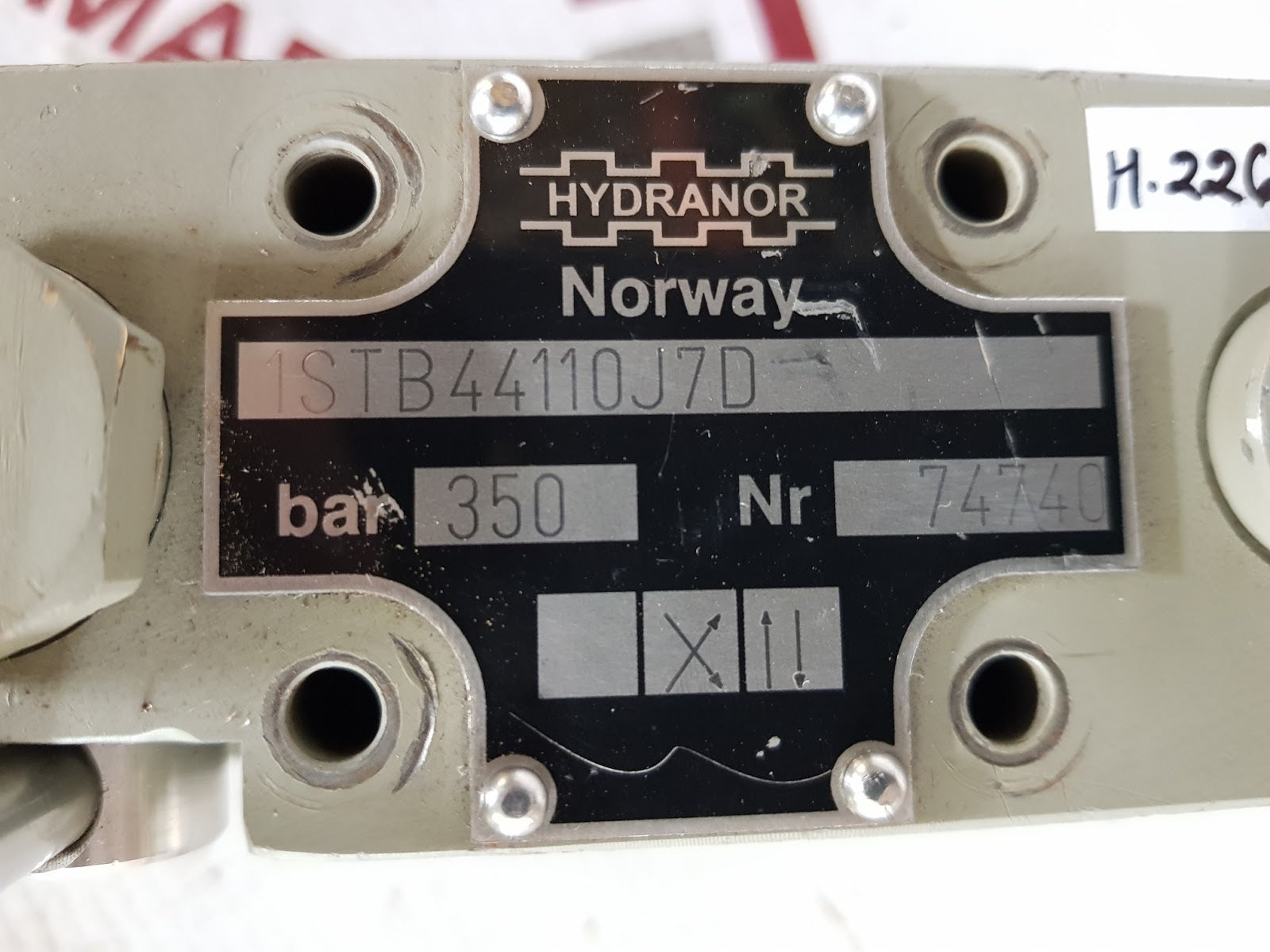 Hydranor 1stb44110j7d control valve