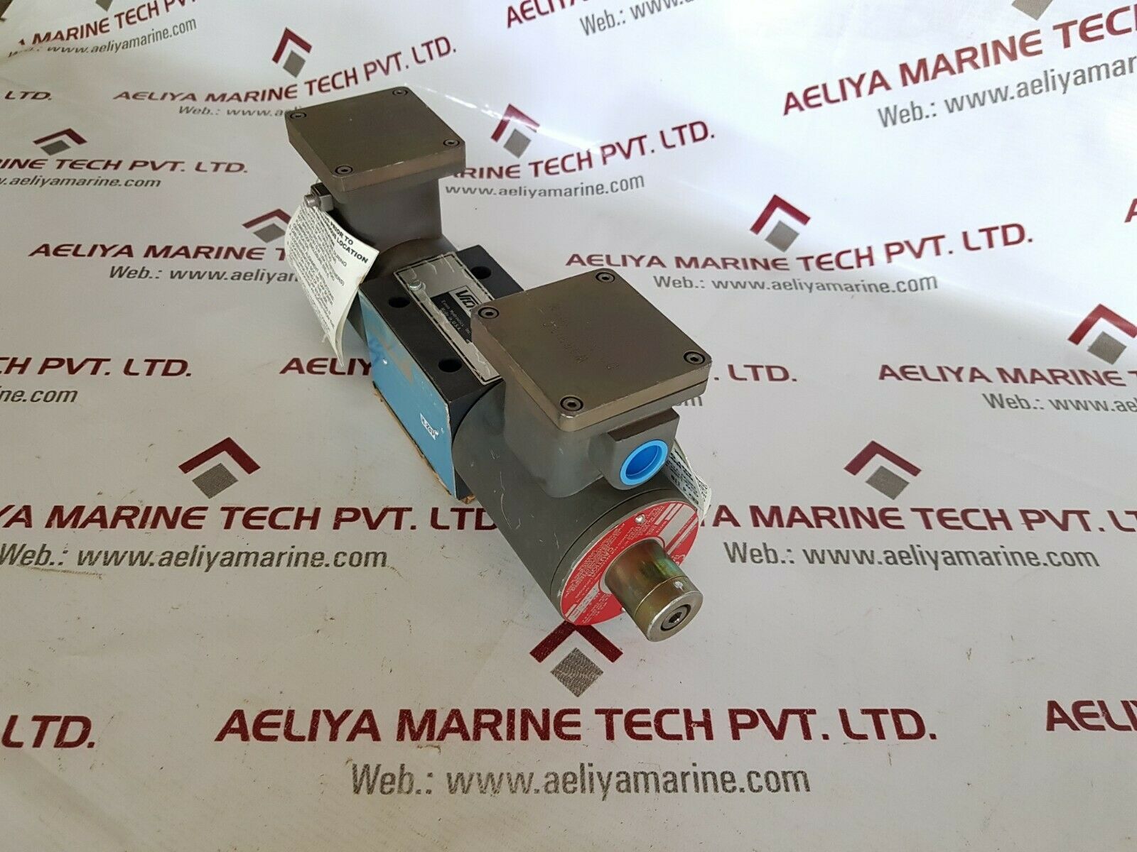 Vickers dg4v4-012c-m-x1-er4-10-s585 directional control valve