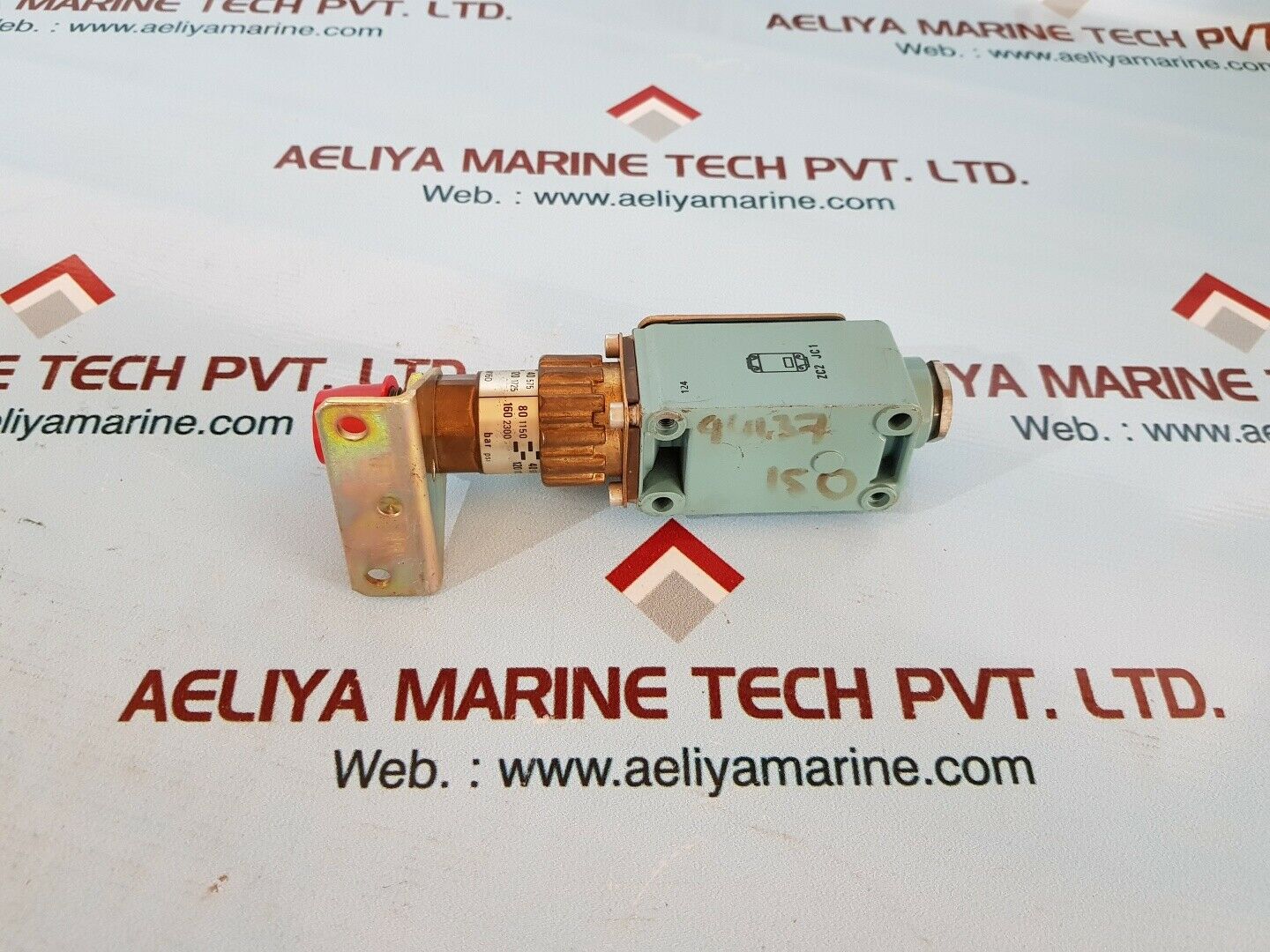 Telemecanique xm2-jm pnematic valve iec 337-1 nfc63140 10a 500v~