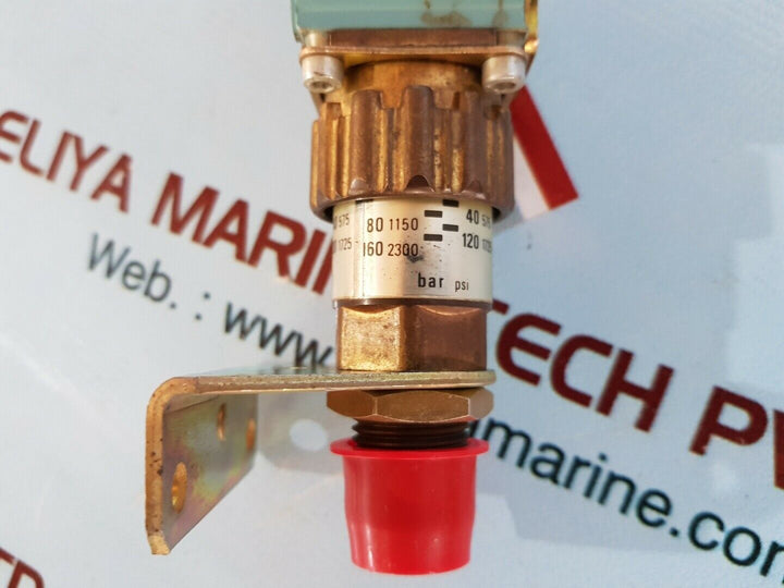 Telemecanique xm2-jm pnematic valve iec 337-1 nfc63140 10a 500v~