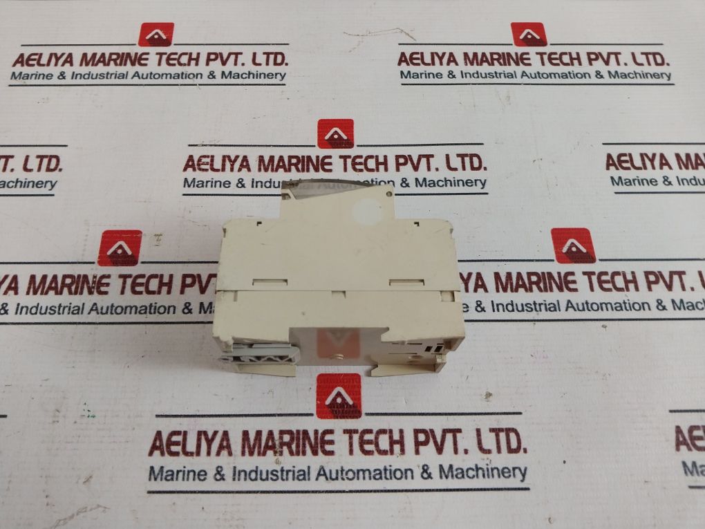 Hager Hr 410 Earth Leakage Relay 700V Hr411-420