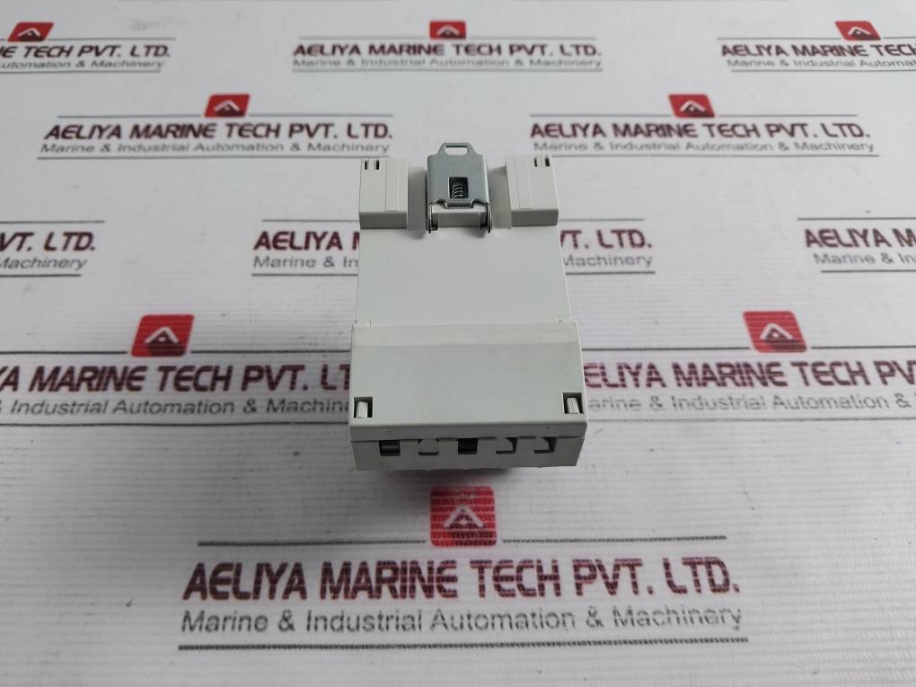 Hager Sk 606 Key Switch 10A 400V