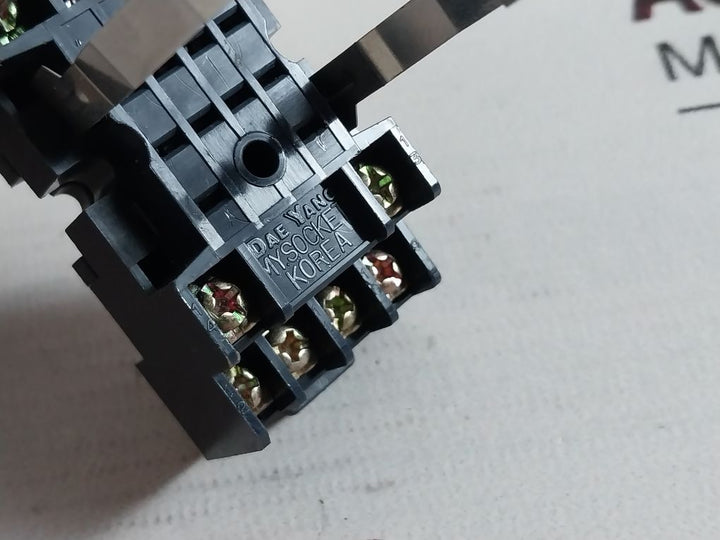 Han Kuk Hr705-4P Relay Socket With Base Drs-02.03