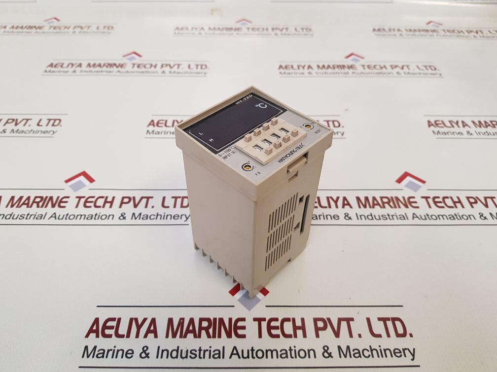 Hanyoung Nux Hy-72D Temperature Controller 110/220 Vac