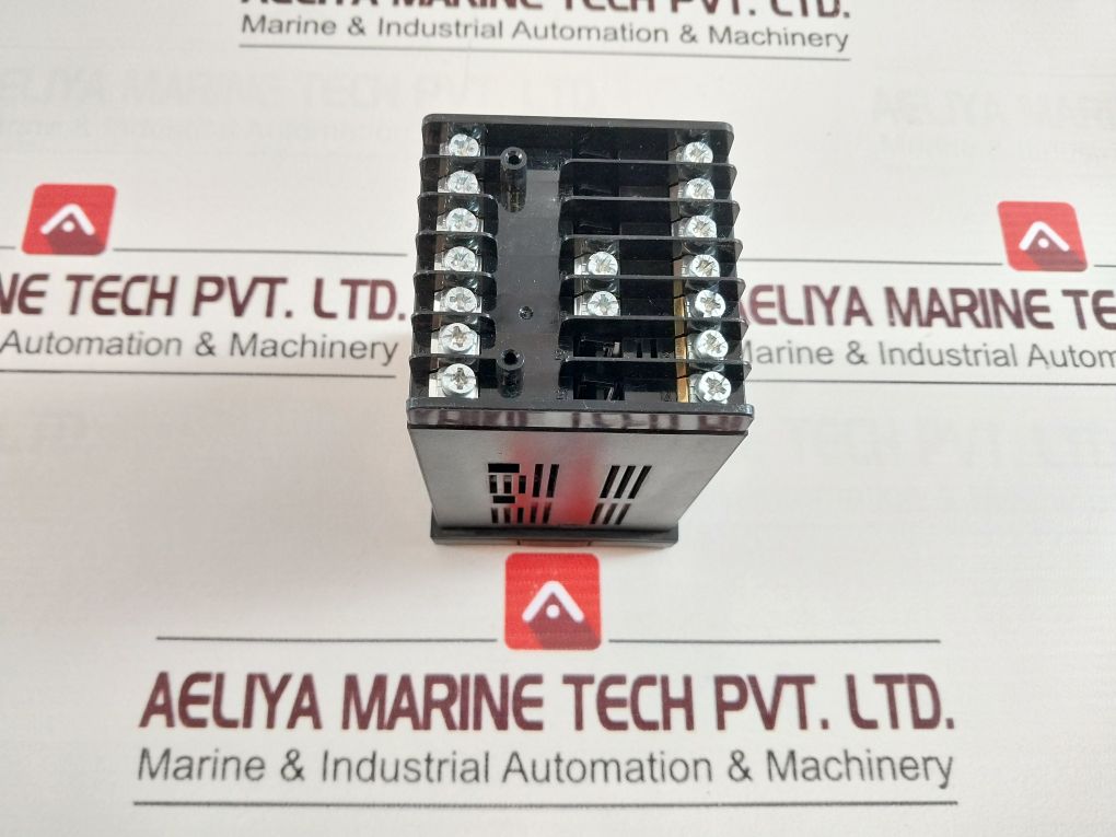 Hanyoung Nux Nx7_00 Temperature Controller (Button Not Working)