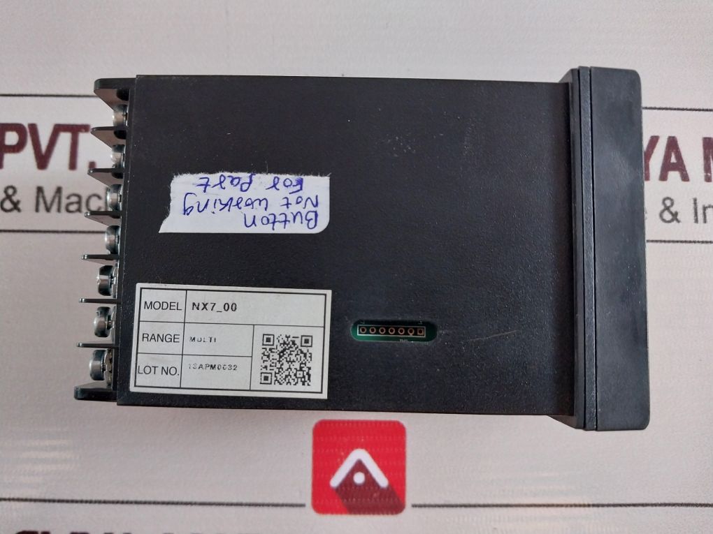 Hanyoung Nux Nx7_00 Temperature Controller (Button Not Working)